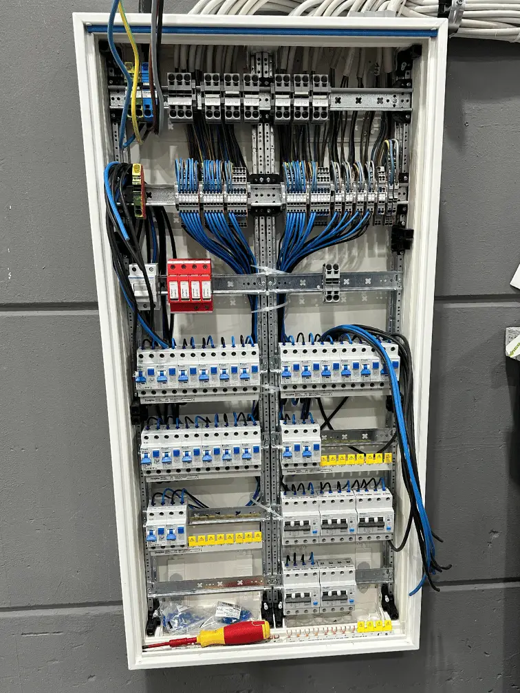 Gewerbe Feldverteiler